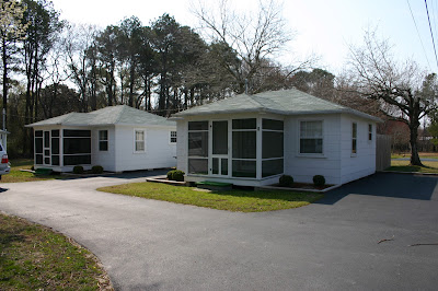 cottages wyatt amid parking door country