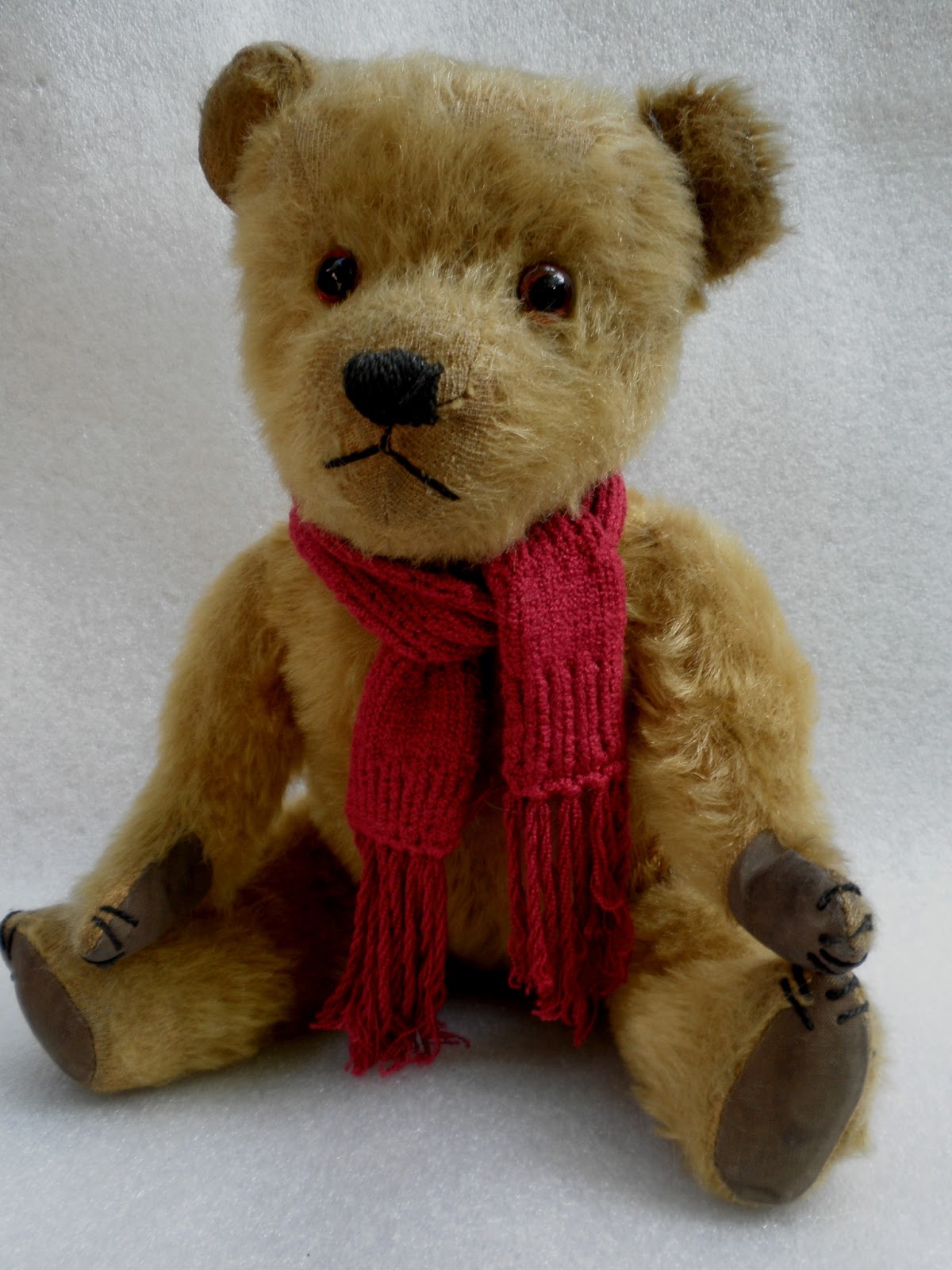 Mandicrafts News & Views - Teddy Bears & Collectibles: Collectible Teddy  Bears - How to Determine if your Find is Antique or Vintage