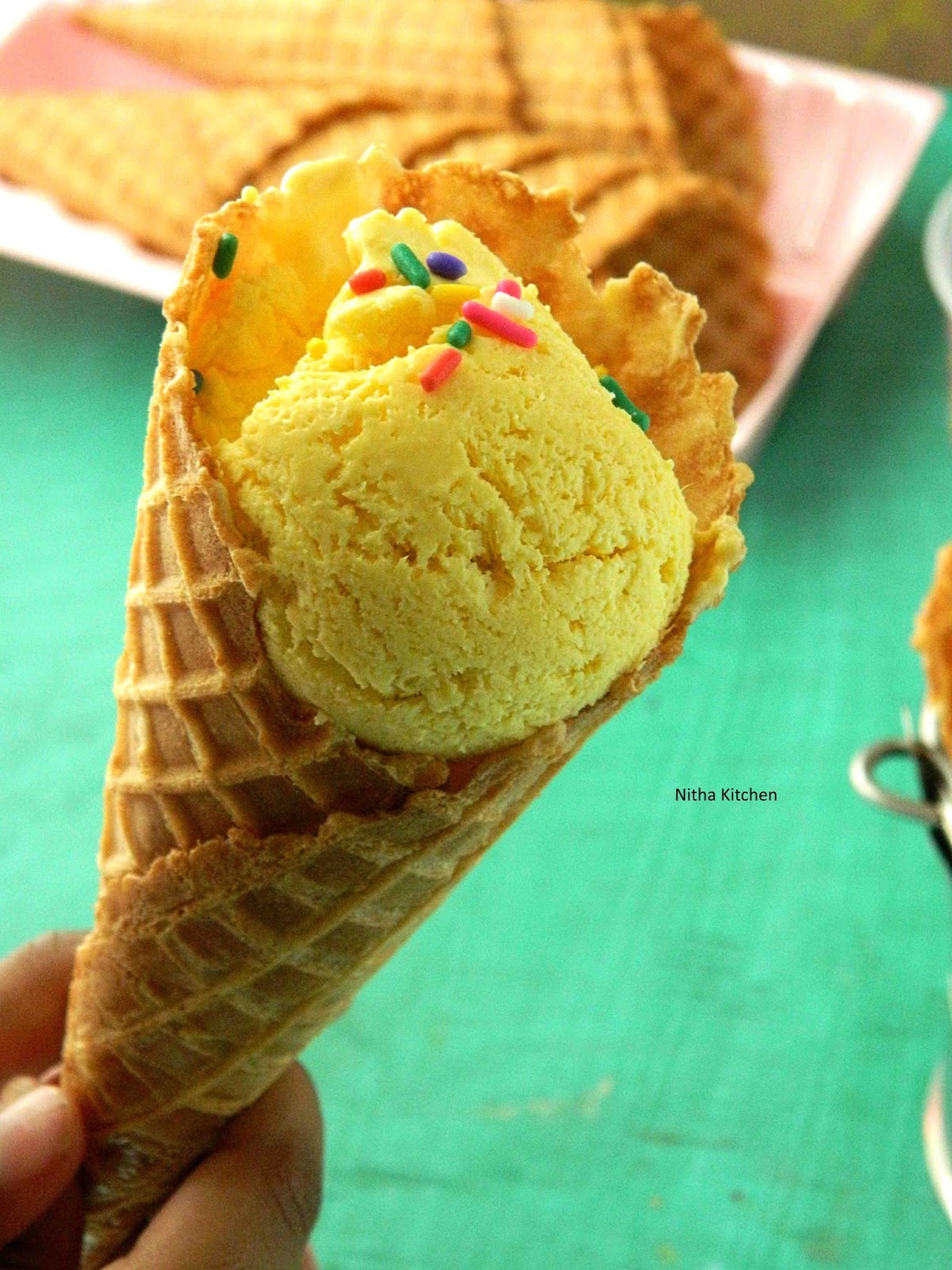 Eggless Mango Ice Cream | Homemade Mango Ice Cream with Fun toppings ...