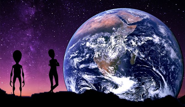Los extraterrestres han estado aquí y se han disfrazado de dioses Los extraterrestres han estado aquí y se han disfrazado de dioses