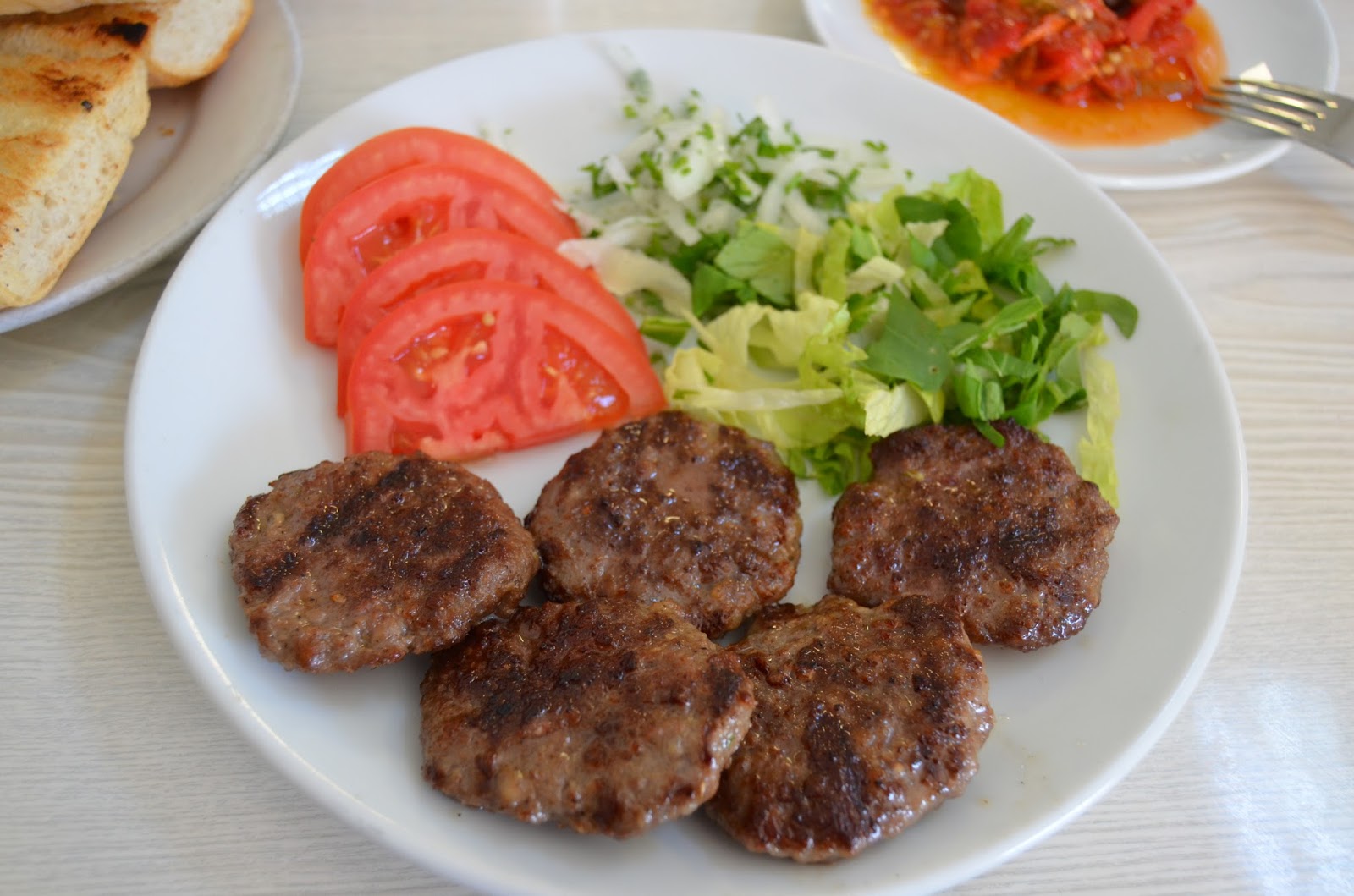 İzmir Lezzet Rehberim Kosova Et Lokantası “Mersinli Konak”