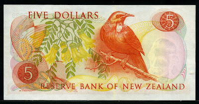 New Zealand currency 5 Dollars banknote