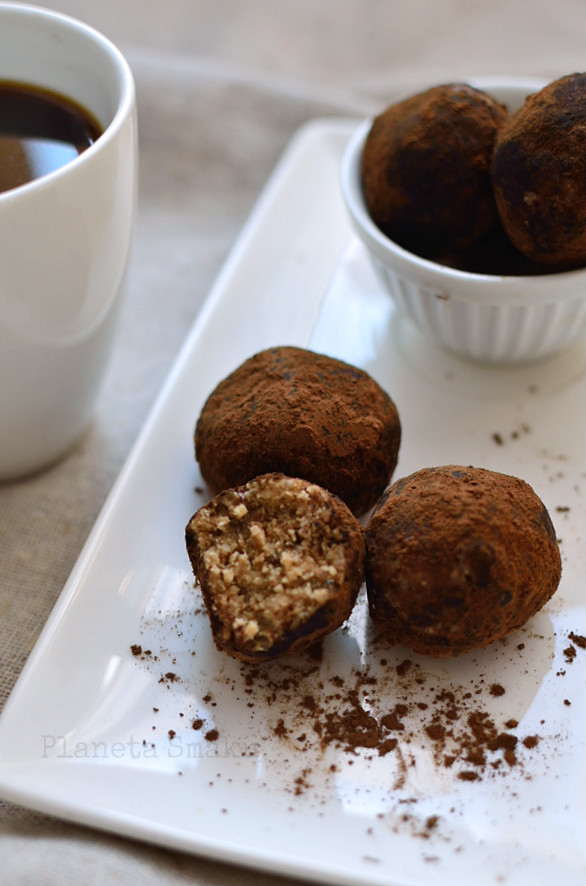 trufle orzechowo-jaglane, zdrowe pralinki