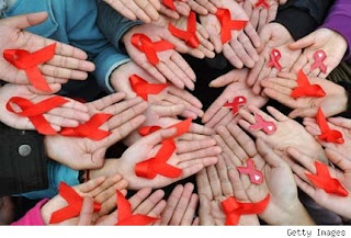 ONG kritika kampaña foun kombate SIDA nian hodi husik atu uza prezervativu