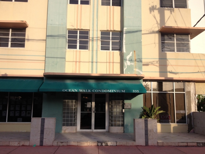 Ocean Driven asuntomme Kokemuksia Miami Beachin hotelleista ja majoituksista lasten kanssa sekä leikkipaikoista / Ocean Drive