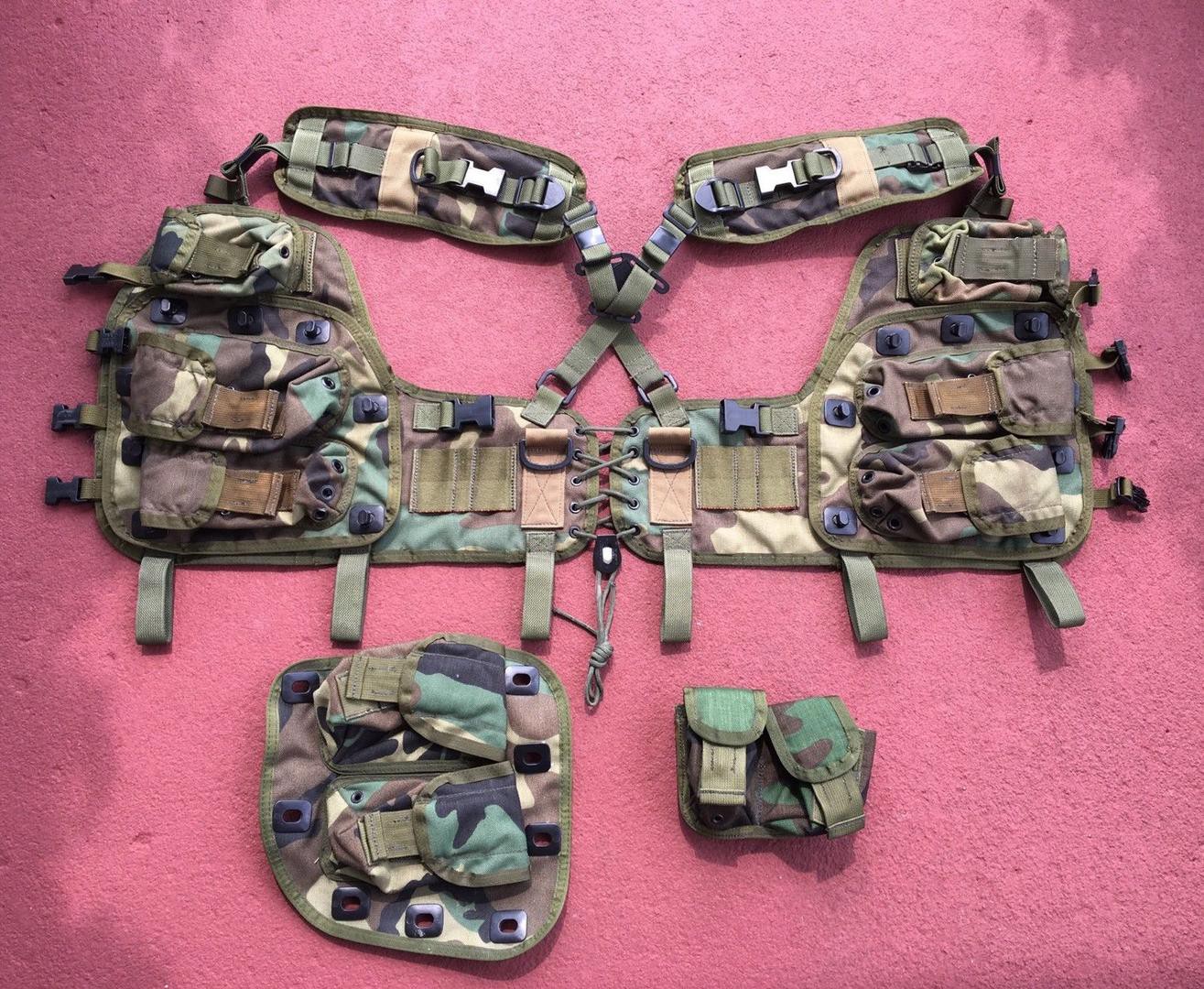 Eagle Industries LBV-M or Special Operations Modular Assault Vest "SOM...