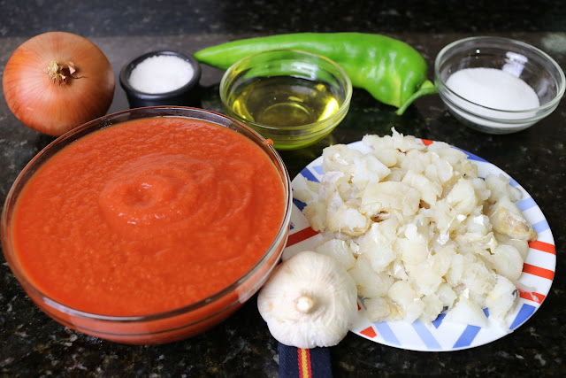 Ingredientes para bacalao con tomate