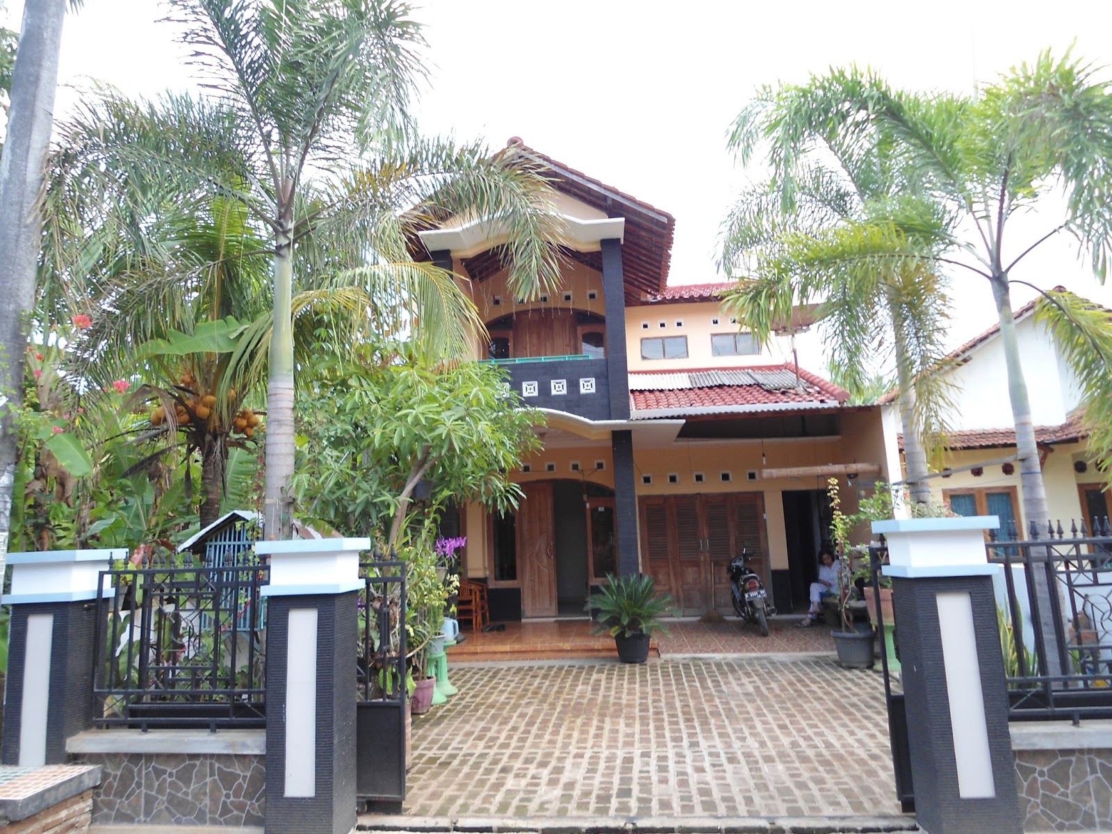 EKONOMIKUN: Gambar Rumahku