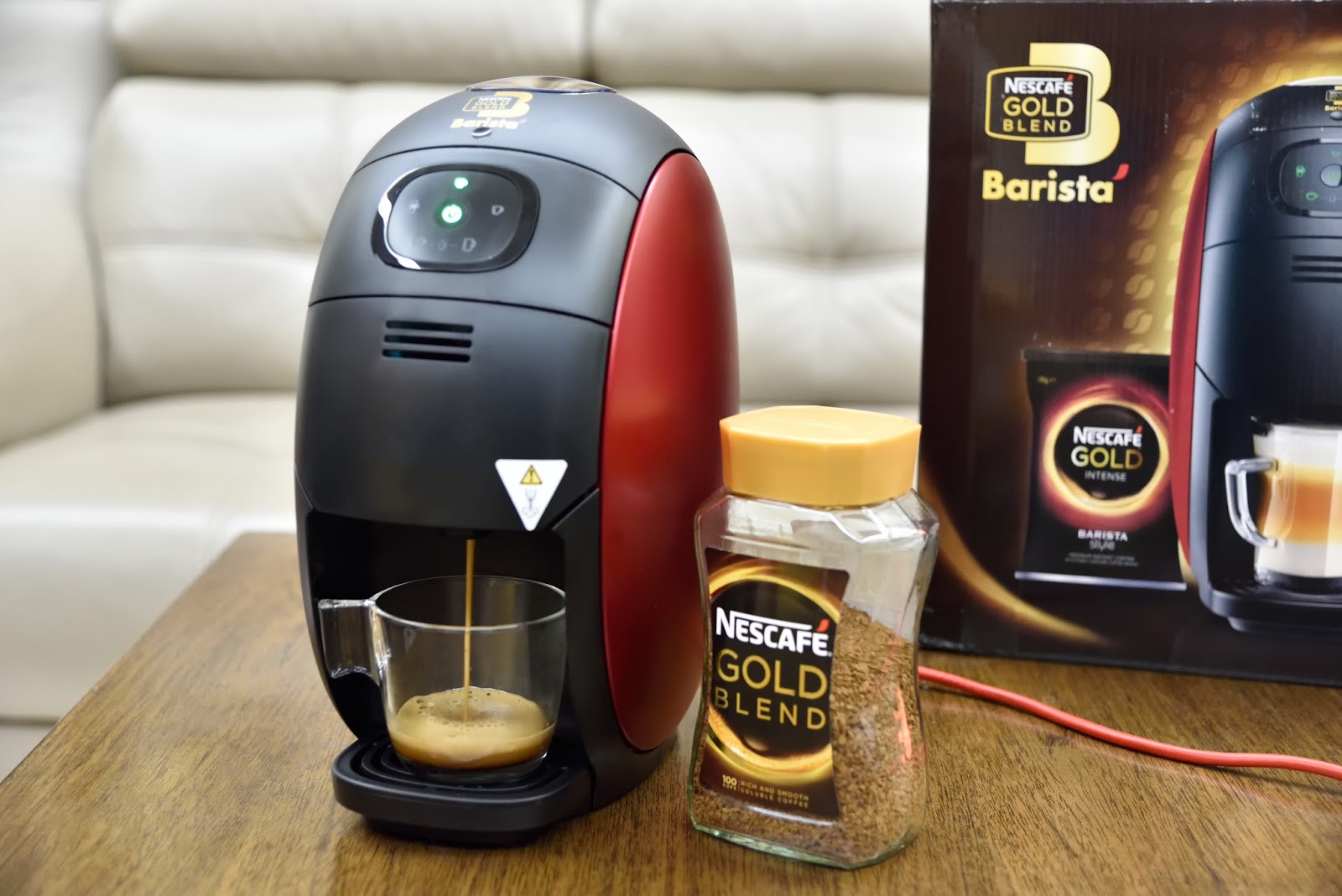 Malaysian Lifestyle Blog: Nescafe Gold Blend Barista Machine Make Coffee  Like A Barista (Review)