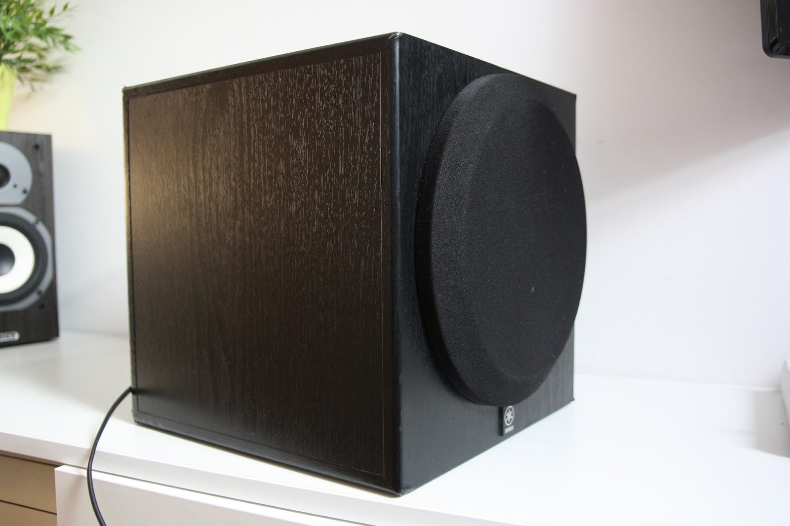 Yamaha YSTSW012 Active Subwoofer AudioBaza