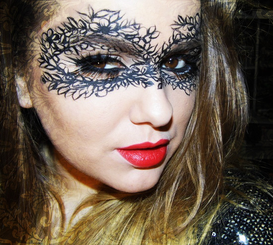 ➤ How to make a lace halloween mask