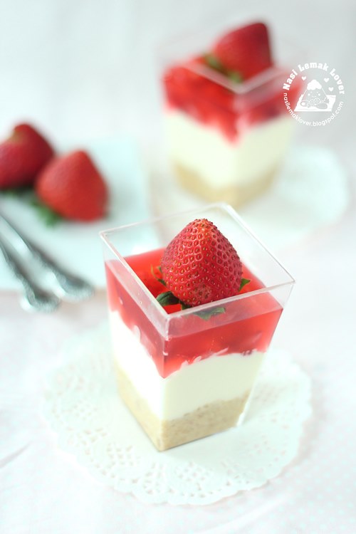 Nasi Lemak Lover: Strawberry Cream Cheese Pie 草莓乳酪派