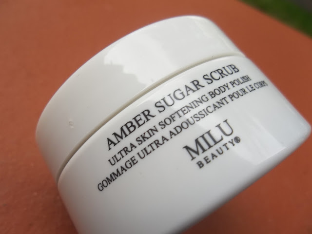 Gommage Ultra Adoucissant Amber Sugar Scrub - Milu Beauty