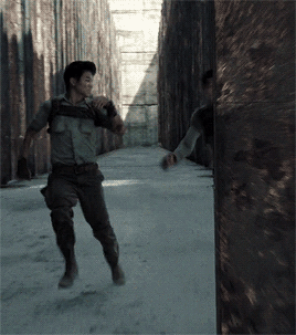 메이즈러너 기홍 뛰는 폼.gif (스압, | 인스티즈