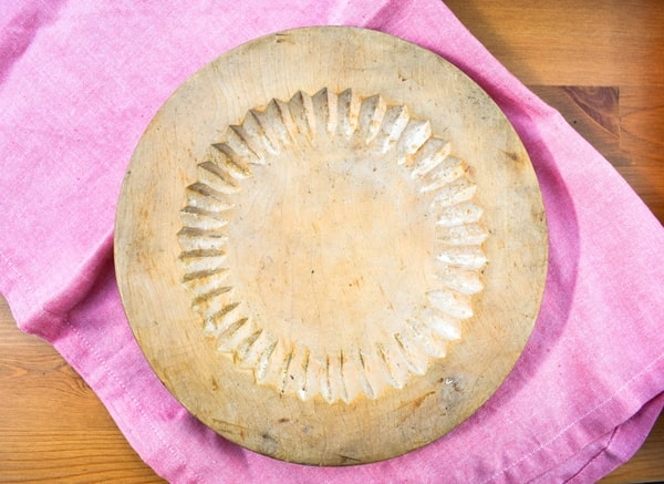 traditional circular Scottish wooden shortbread mould