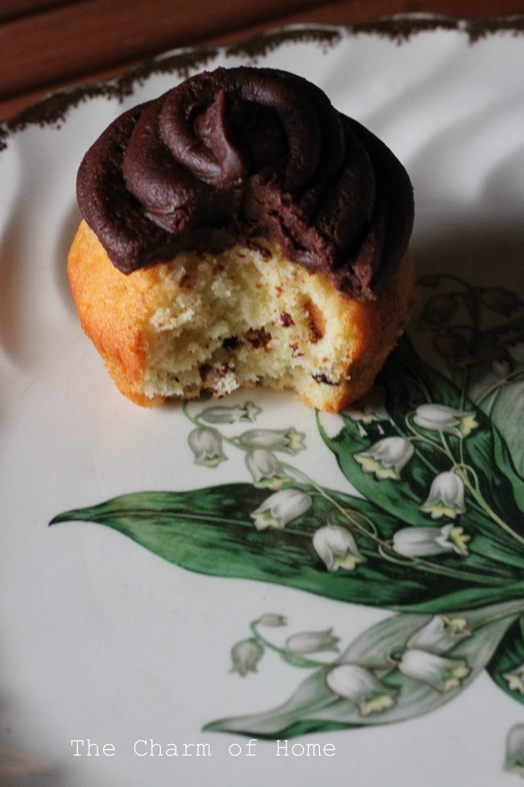 Chocolate Chip Cup Cakes, The Charm of Home