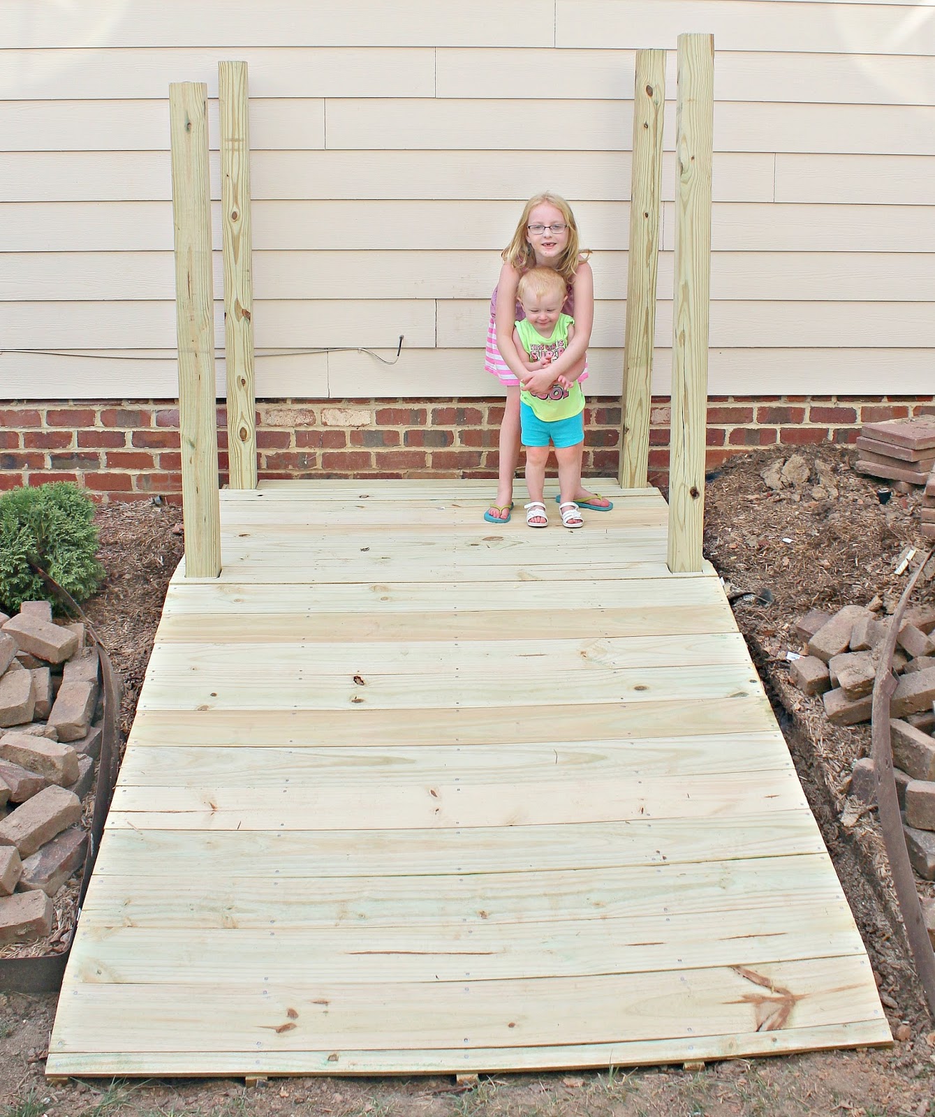 carolina on my mind Trash Can Enclosure Part 1