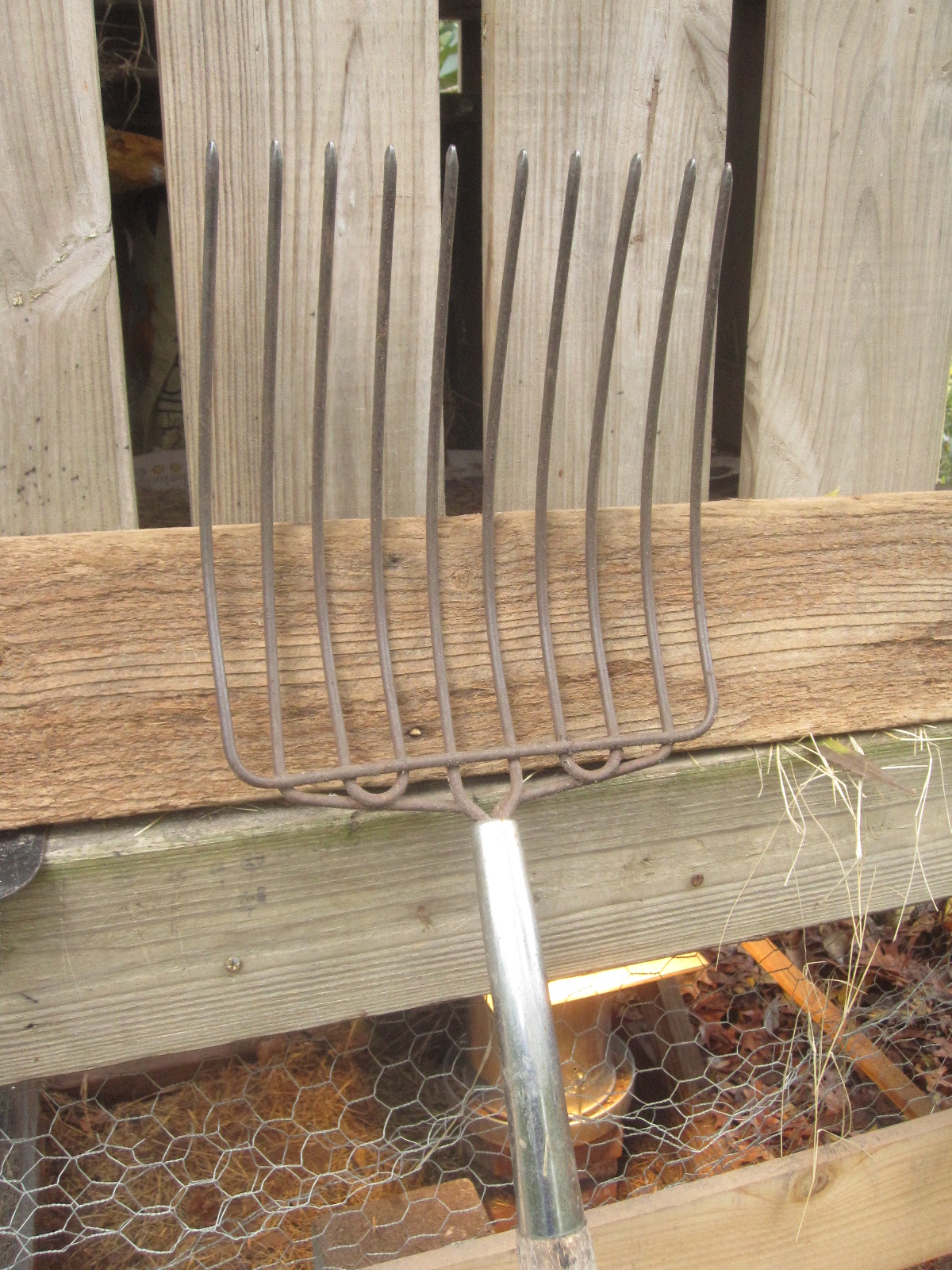 Tropical Texana: 10 NIFTY HAND TOOLS FOR ANY COMPOST PILE (approved by ...