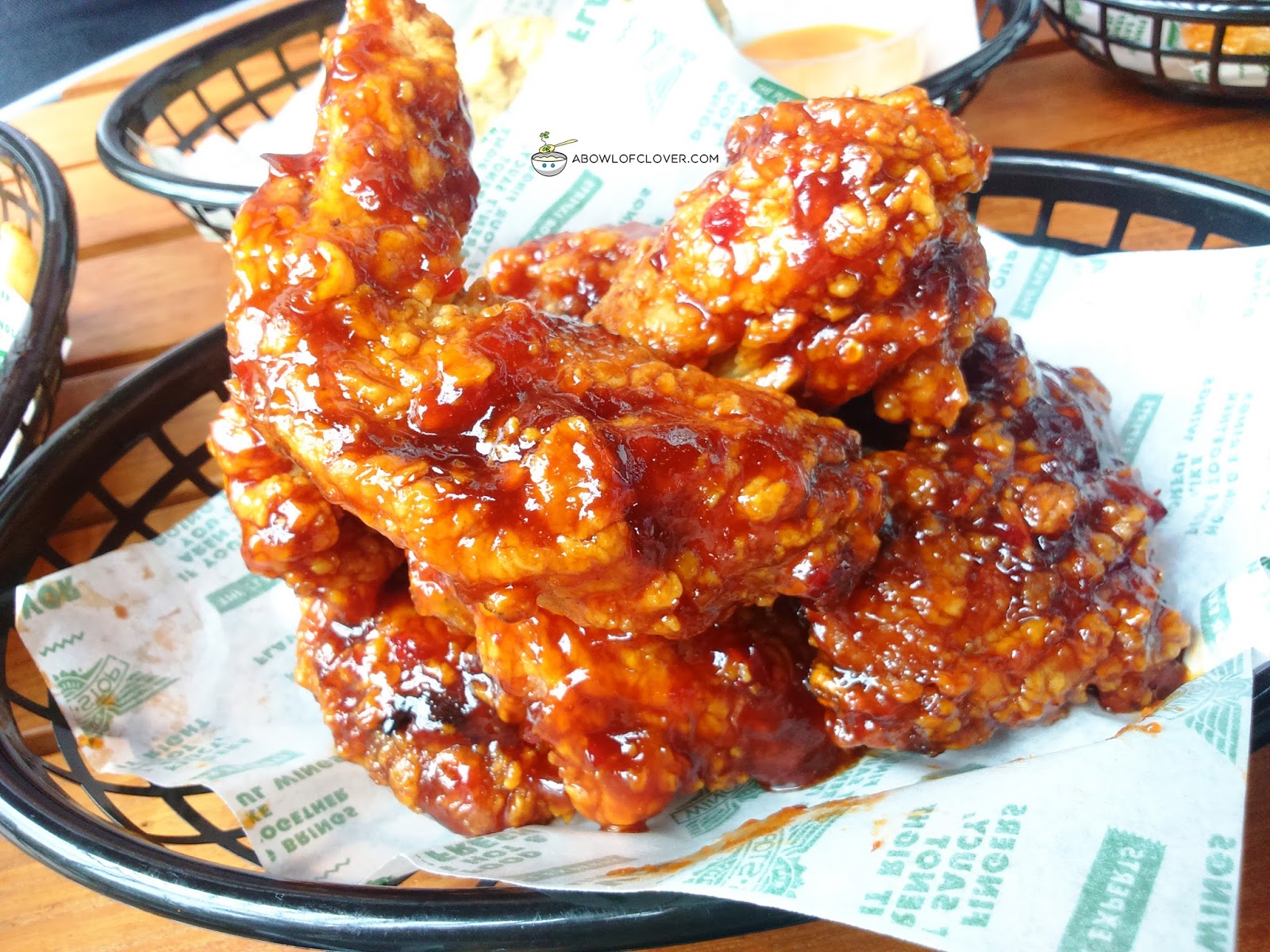 Aneka Saus Special Wingstop Selalu Dinanti A BOWL OF CLOVER
