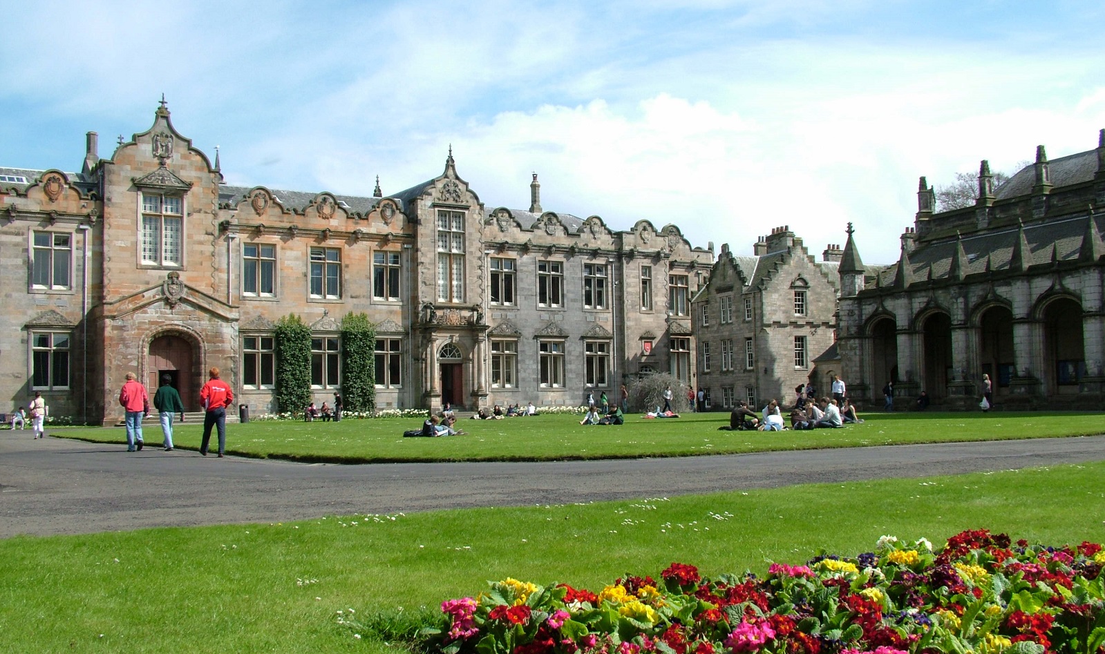 Fly4studiesCameroon University of Saint Andrews International