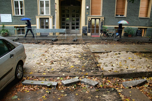 Baustelle Straßenbauarbeiten, Kollwitzstraße, 10435 Berlin, 10.10.2013
