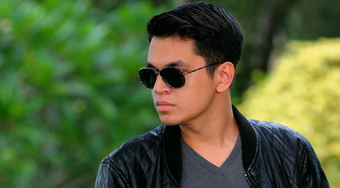 Biografi dan Biodata Kevin Julio Lengkap dengan Agamanya Biografi dan Biodata Kevin Julio Lengkap dengan Agamanya