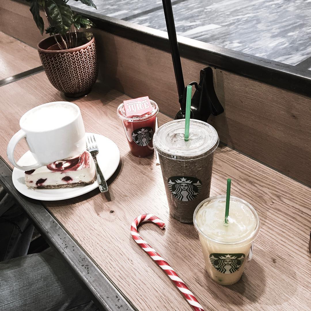 Małe przyjemności grudnia blog, styl życia blog lifestyle, styl życia, Starbucks, kawa starbucks