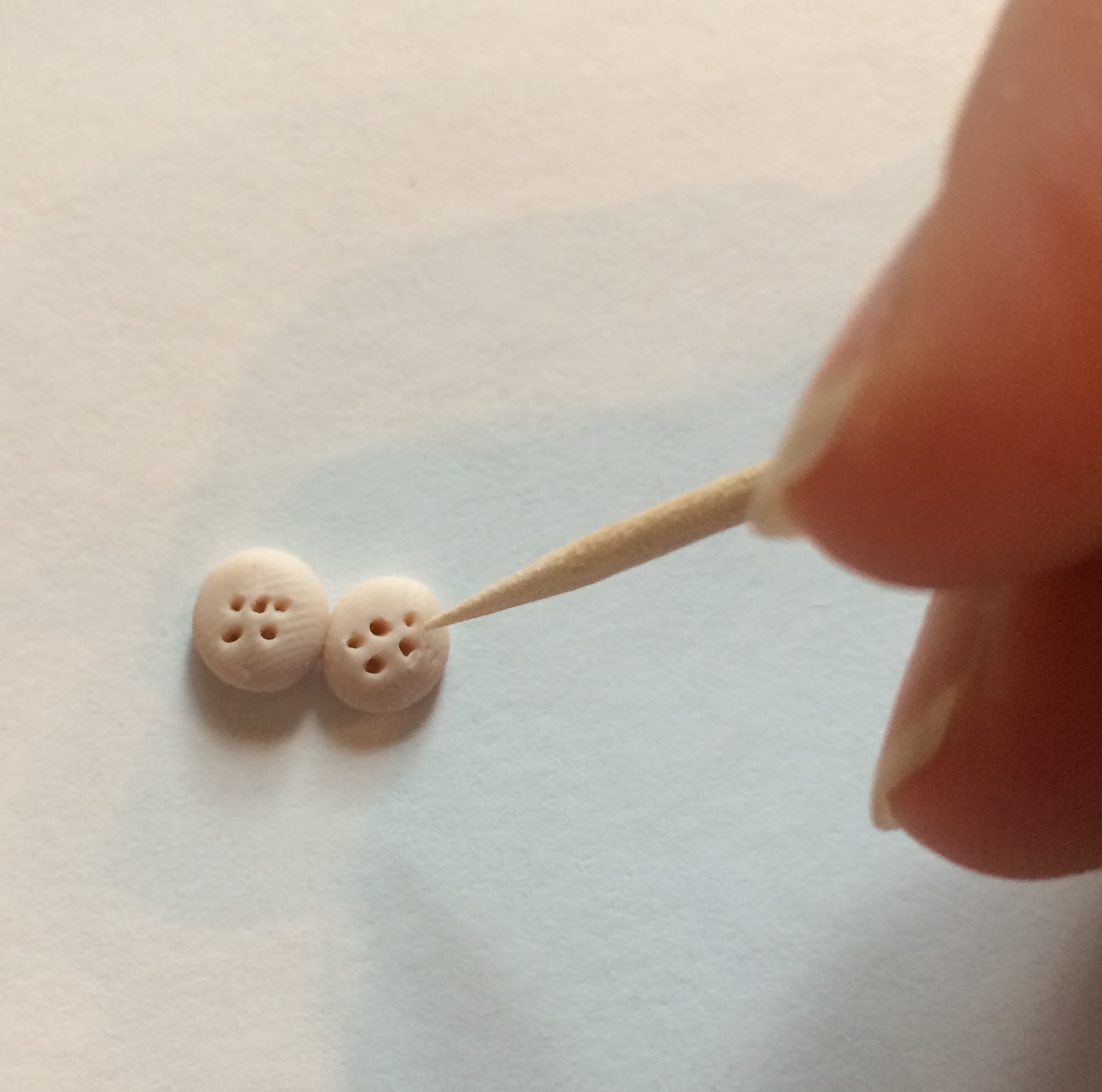 smART Class How to make a pipe cleaner Bunny (by Shelby)