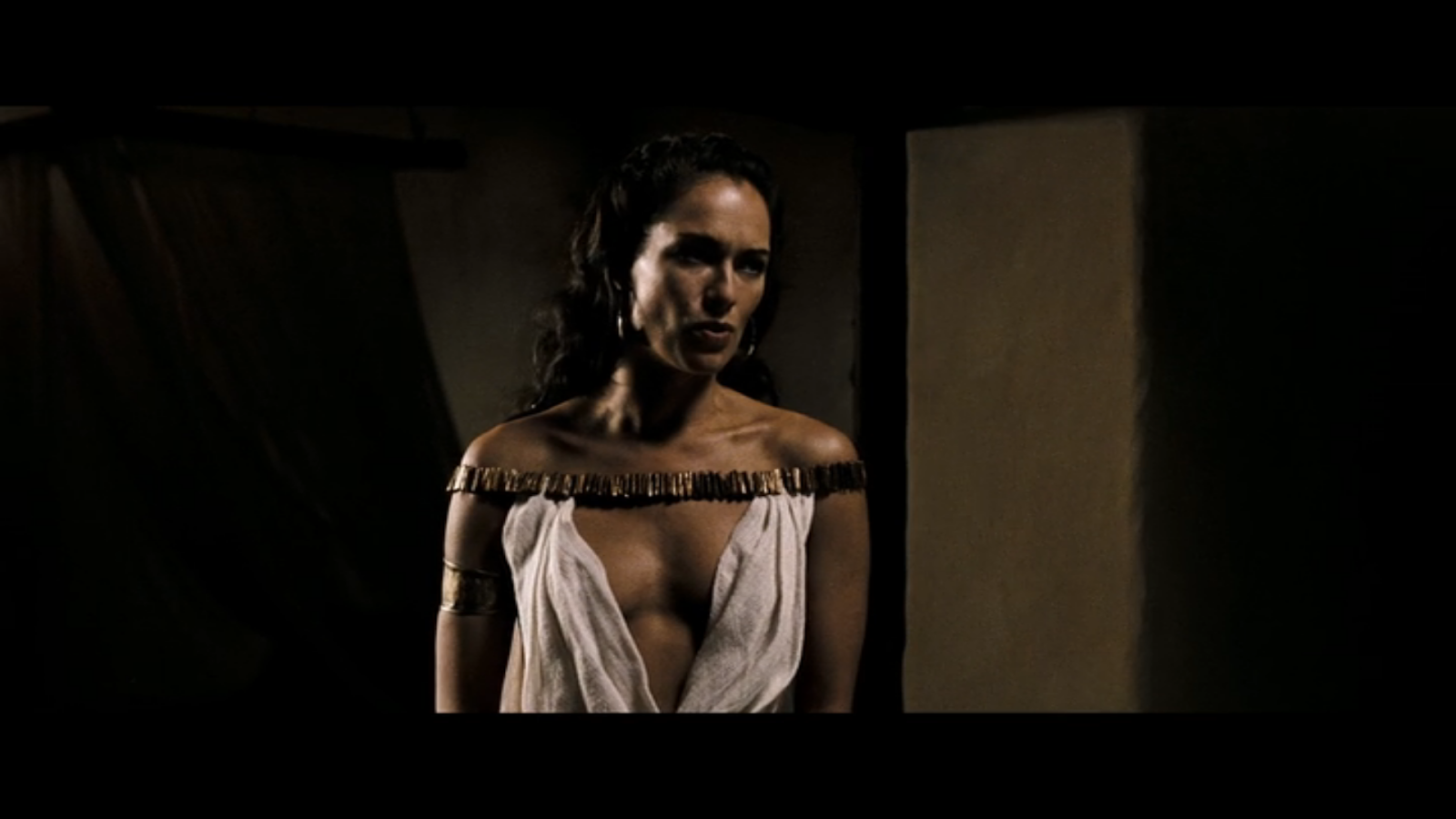 300 Queen Gorgo And Theron Scene