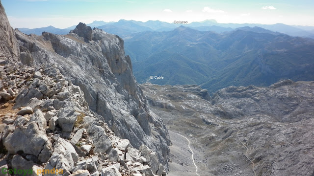 Ruta a Peña Vieja desde la Estación del Cable en Fuente Dé, en Picos de Europa.