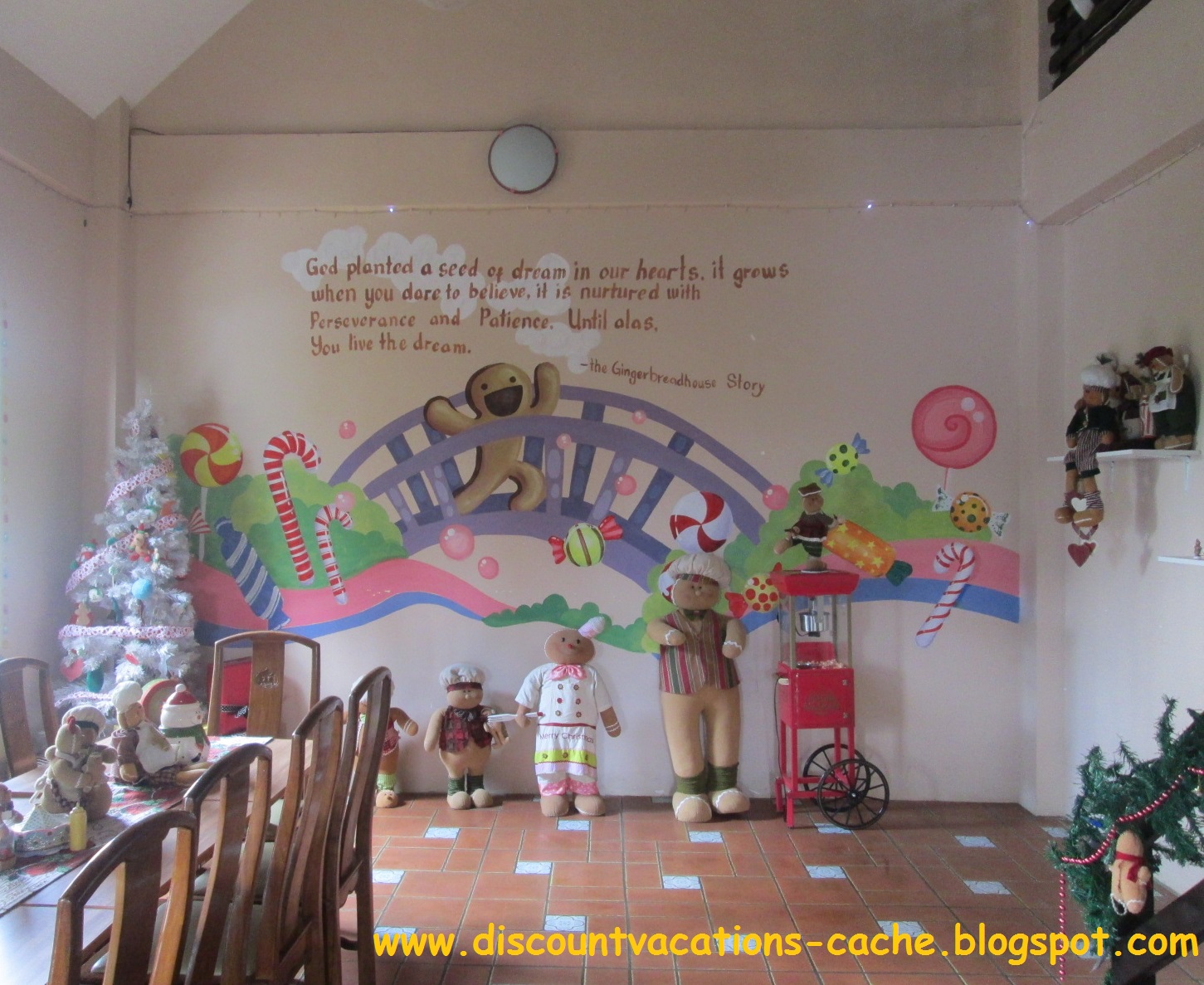 Discount Vacations: The Gingerbread House Tagaytay