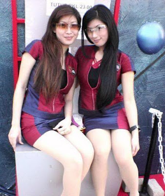 Bursa Cerita Sex: Memek 2 SPG Hot Bursa Cerita Sex: Memek 2 SPG Hot