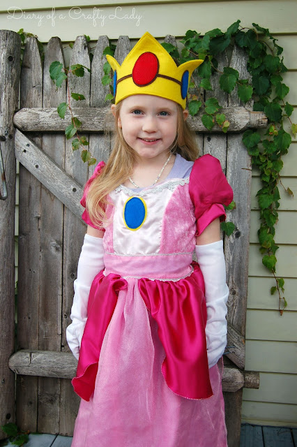 Diary of a Crafty Lady: Meet Mario and Princess Peach! {2013 Halloween ...