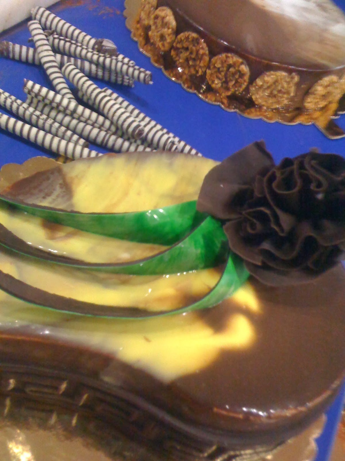 FO ŞEKER HAMURU PASTA MALZEMELERİ FABRİKASINDA EĞİTİMDEYİM PASTA