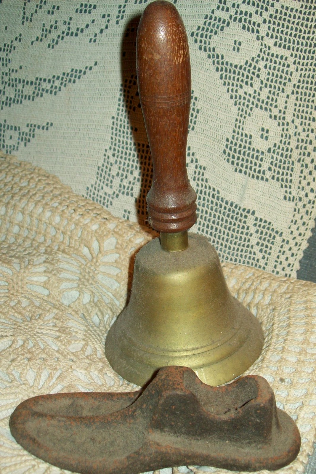 Life in a Deer Yard ANTIQUE BRASS BELL (SCHOOL BELL)