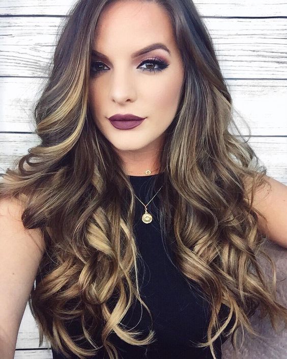 El aceite a los fines de los cabello y luego ploykoy soldar