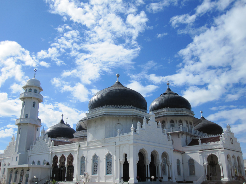 Wisata Religi Masjid Raya Baiturrahman Banda Aceh ~ Souterrain