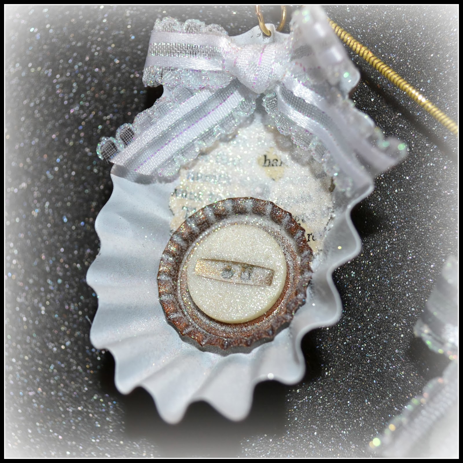 Closet Crafter Tiny Tart Pan Ornaments