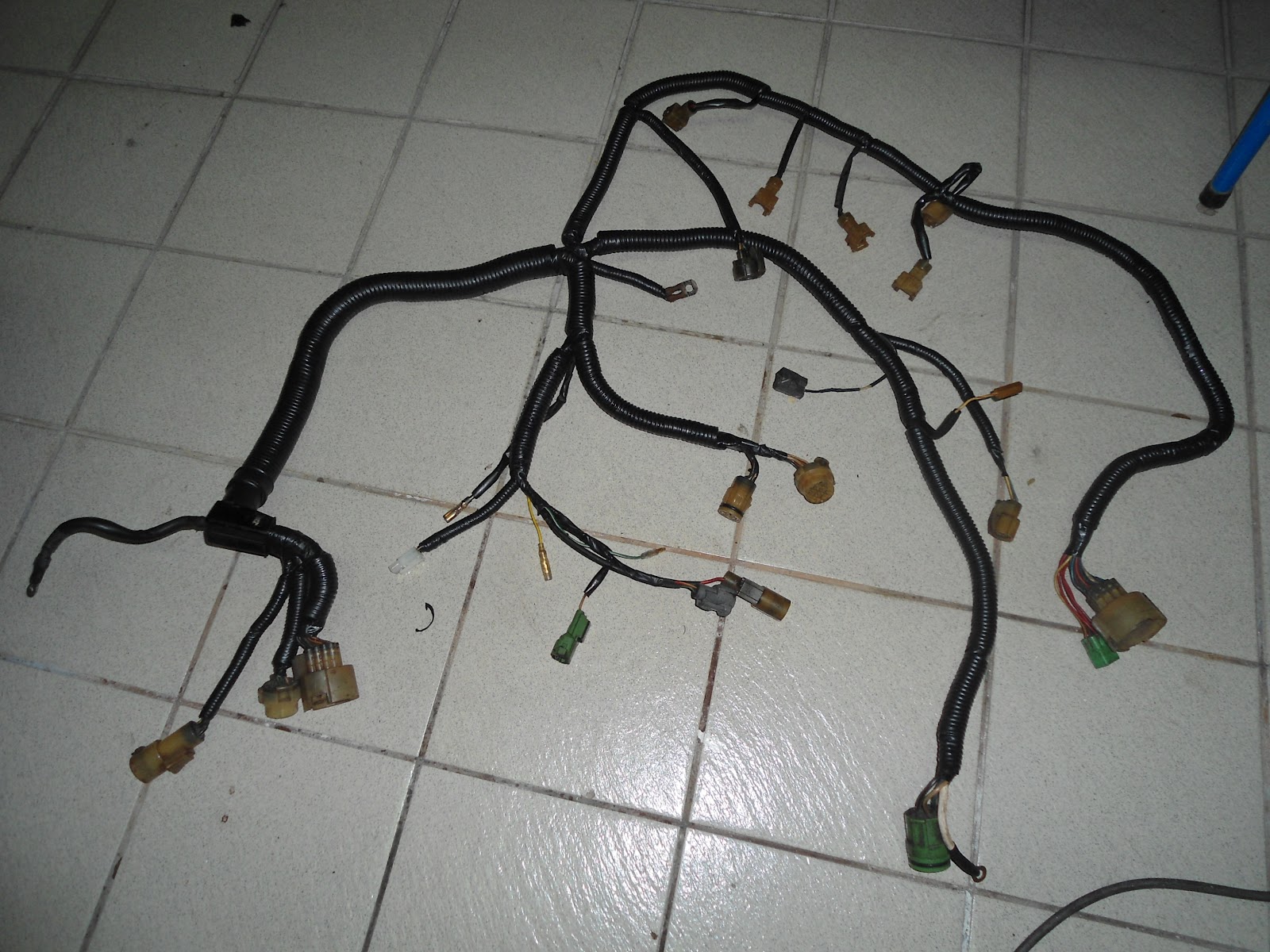 R.N.R AUTOSPORT VEHICLE WIRING AND ENGINE MANAGEMENT TUNING