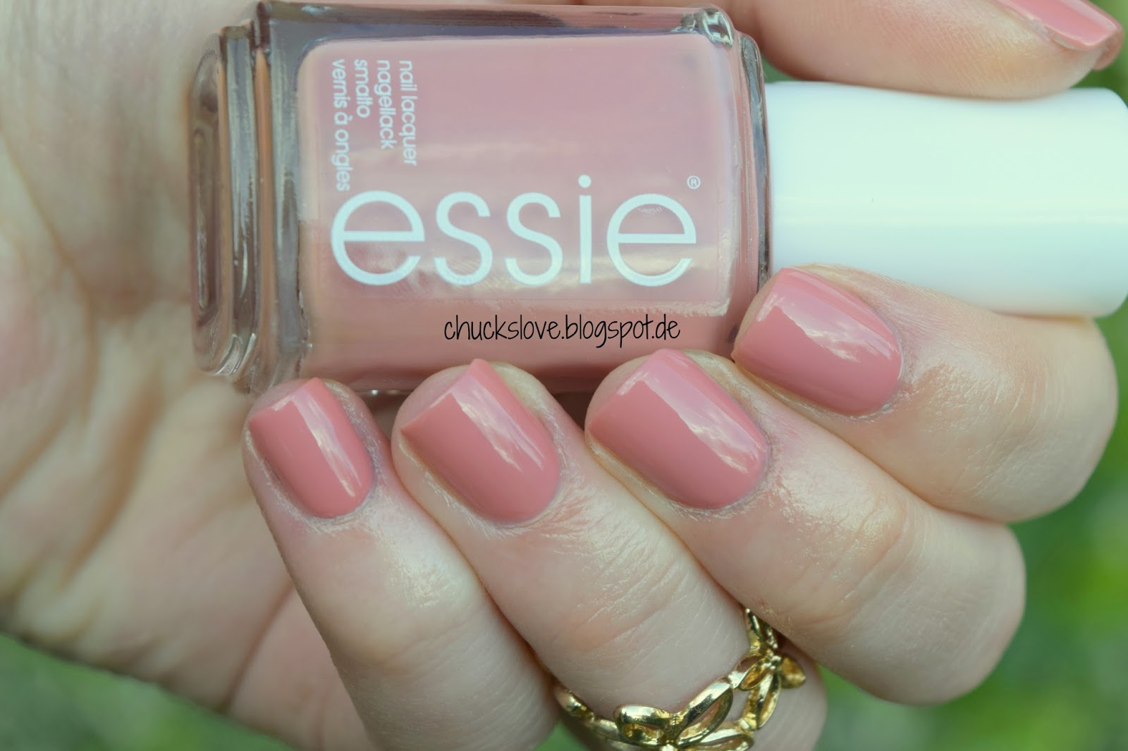 ChucksLove: Lacke in Farbe und bunt: essie - Eternal Optimist