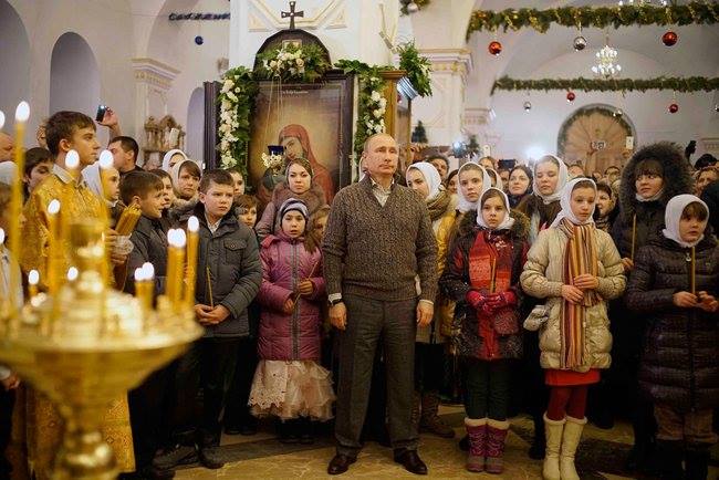 Vladimir Putin et les enfants orphelins Russie Noel 2014