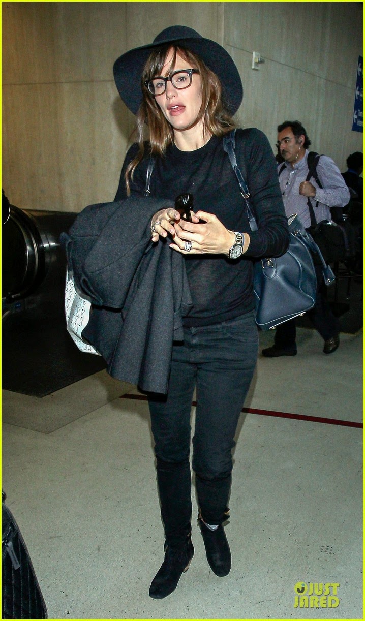 Celeb Diary: Jennifer Garner arriving on a flight at LAX Airport in Los