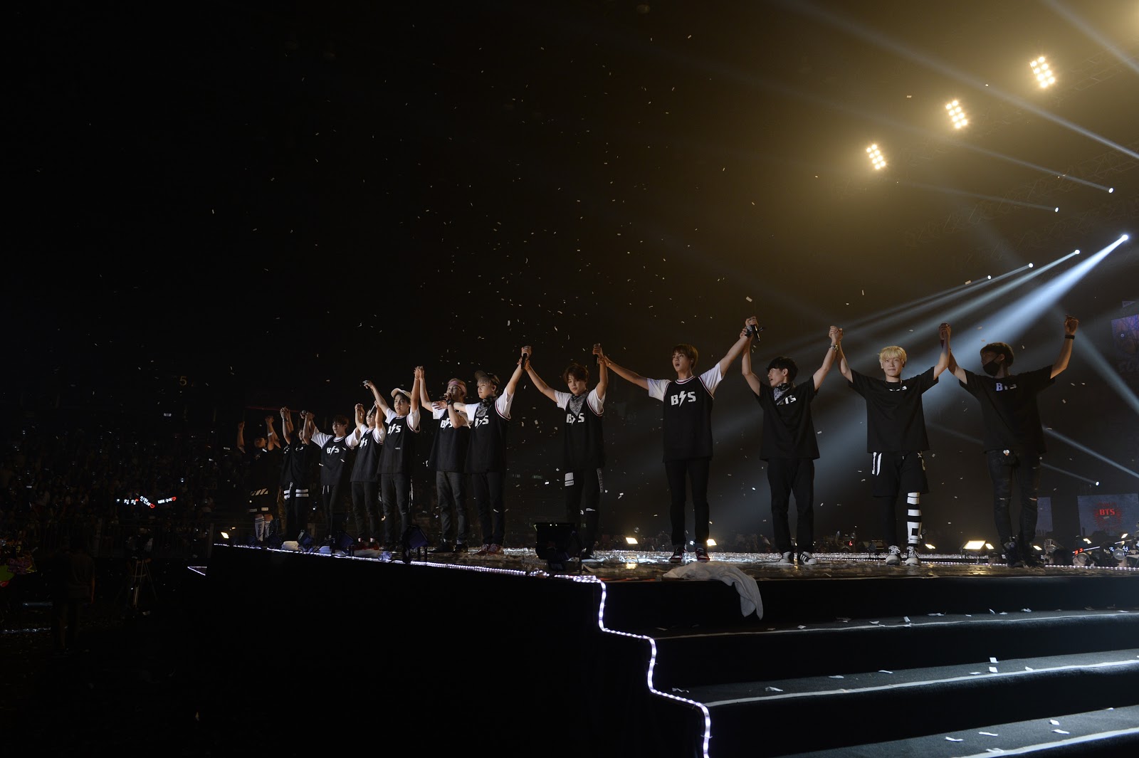 Exclusive Bts Concert In Hong Kong World Tour Episode Ii The Red Bullet Daily K Pop News