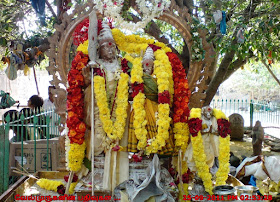 Tiruvidaikazhi Murugan Temple