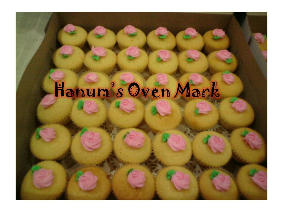 Hanum's Oven Mark Bahagian 1 Mini cupcake (Tempahan dari Kak Salamiah