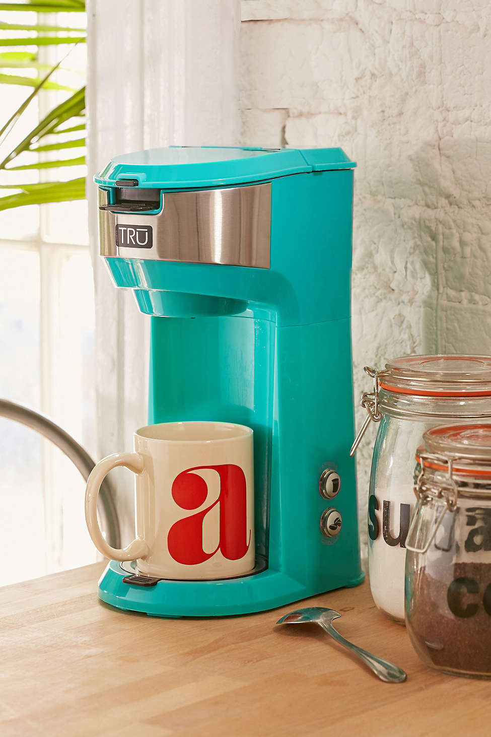 20 Turquoise Kitchen Accessories to Love Dans le Lakehouse