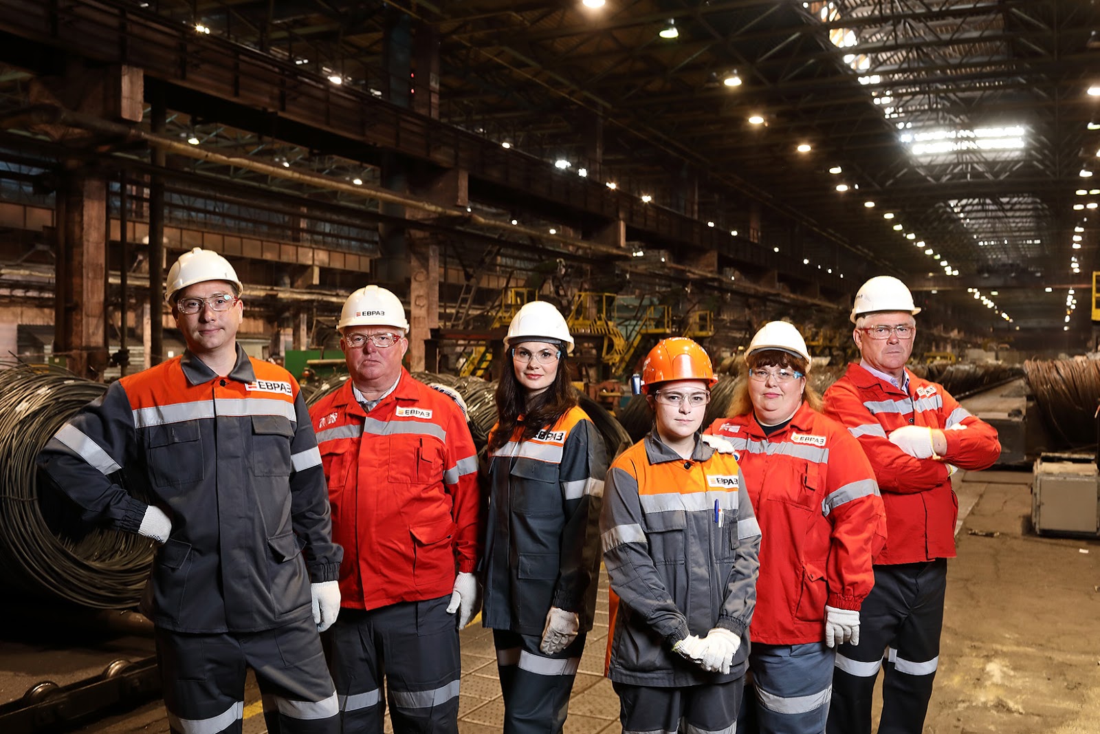 автобус нефаз евраз. рельсобалочный стан евраз зсмк. рельсобалочный цех новокузнецк евраз. евраз зсмк стан 250. левицкий николай вацлавович евраз нтмк.