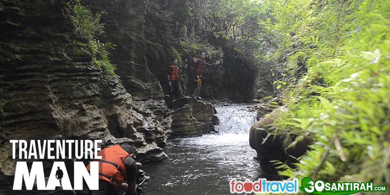 loncat menuju jeram green santirah pangandaran loncat jeram green santirah
