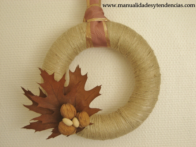 DIY corona navideña / Christmas wreath / Couronne de Noël