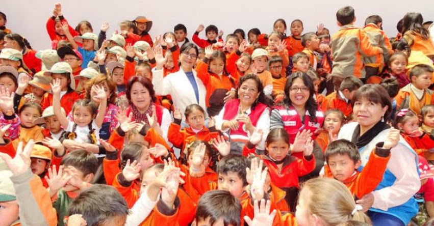 QALI WARMA: Viceministra de prestaciones sociales del MIDIS constató la calidad de servicio alimentario del programa social en colegio cuzqueño - www.qaliwarma.gob.pe QALI WARMA: Viceministra de prestaciones sociales del MIDIS constató la calidad de servicio alimentario del programa social en colegio cuzqueño - www.qaliwarma.gob.pe